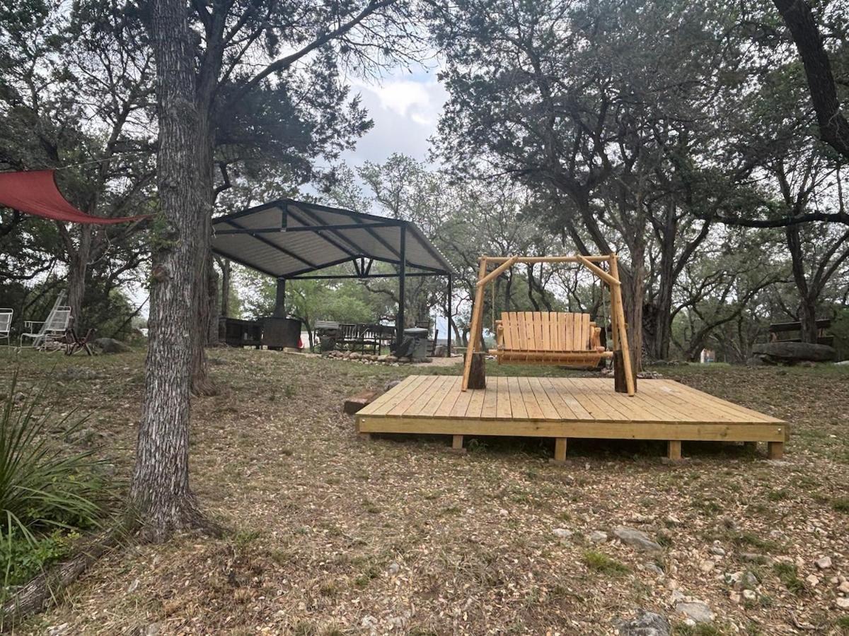 Tiny House - Our Little Piece Of Paradise Lakehills Exterior foto